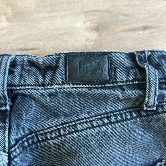 Urban Outfitters BDG Relaxed Straight Mid Rise Black Wash Jeans Sz 26 - Picture 9 of 9